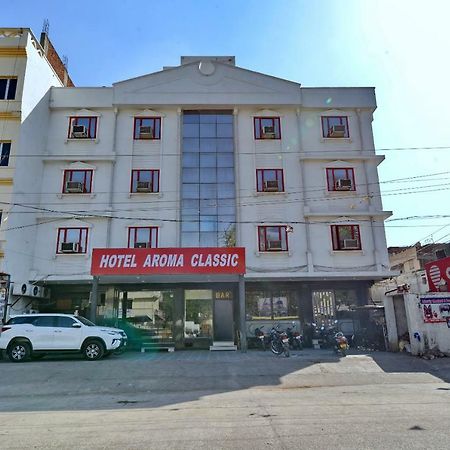 Oyo 1822 Hotel Ambassador Dehradun Zewnętrze zdjęcie