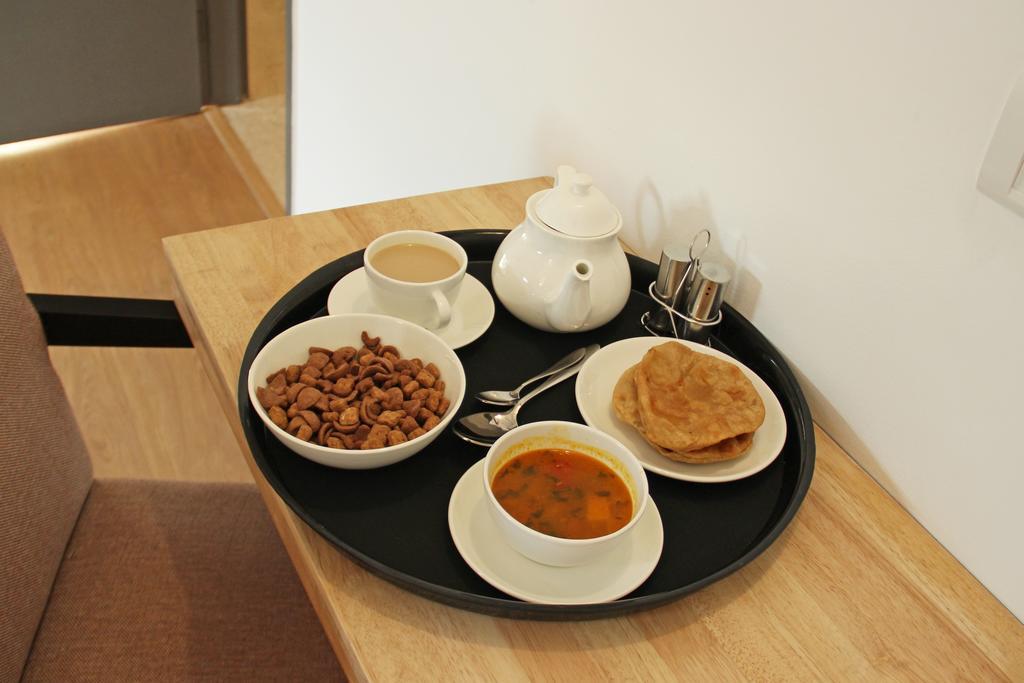 Oyo 1822 Hotel Ambassador Dehradun Zewnętrze zdjęcie