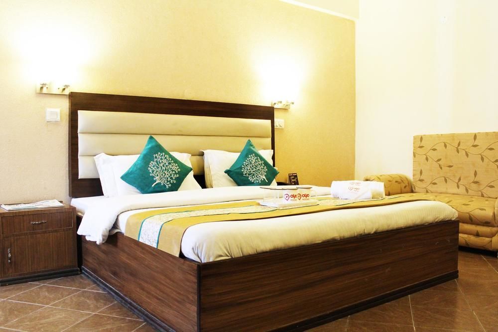 Oyo 1822 Hotel Ambassador Dehradun Zewnętrze zdjęcie