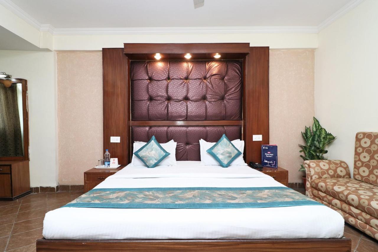 Oyo 1822 Hotel Ambassador Dehradun Zewnętrze zdjęcie