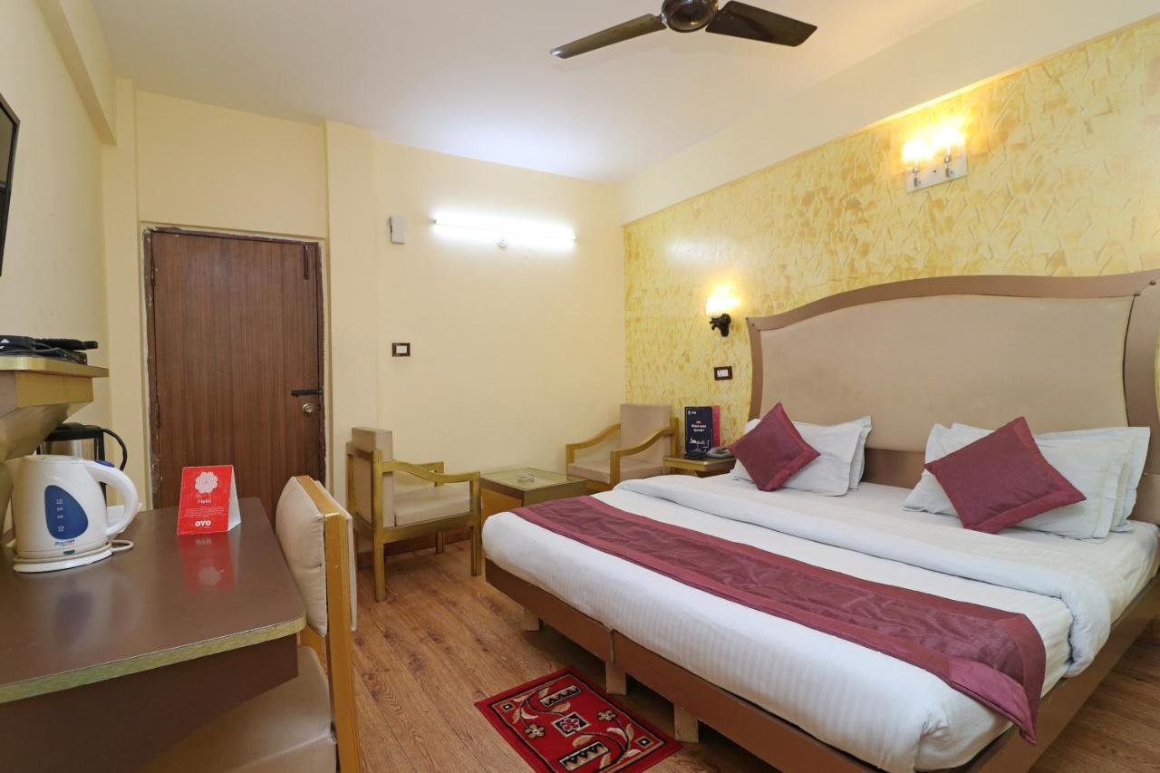 Oyo 1822 Hotel Ambassador Dehradun Zewnętrze zdjęcie