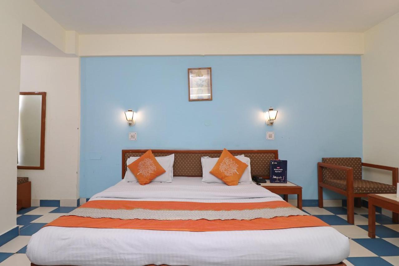 Oyo 1822 Hotel Ambassador Dehradun Zewnętrze zdjęcie